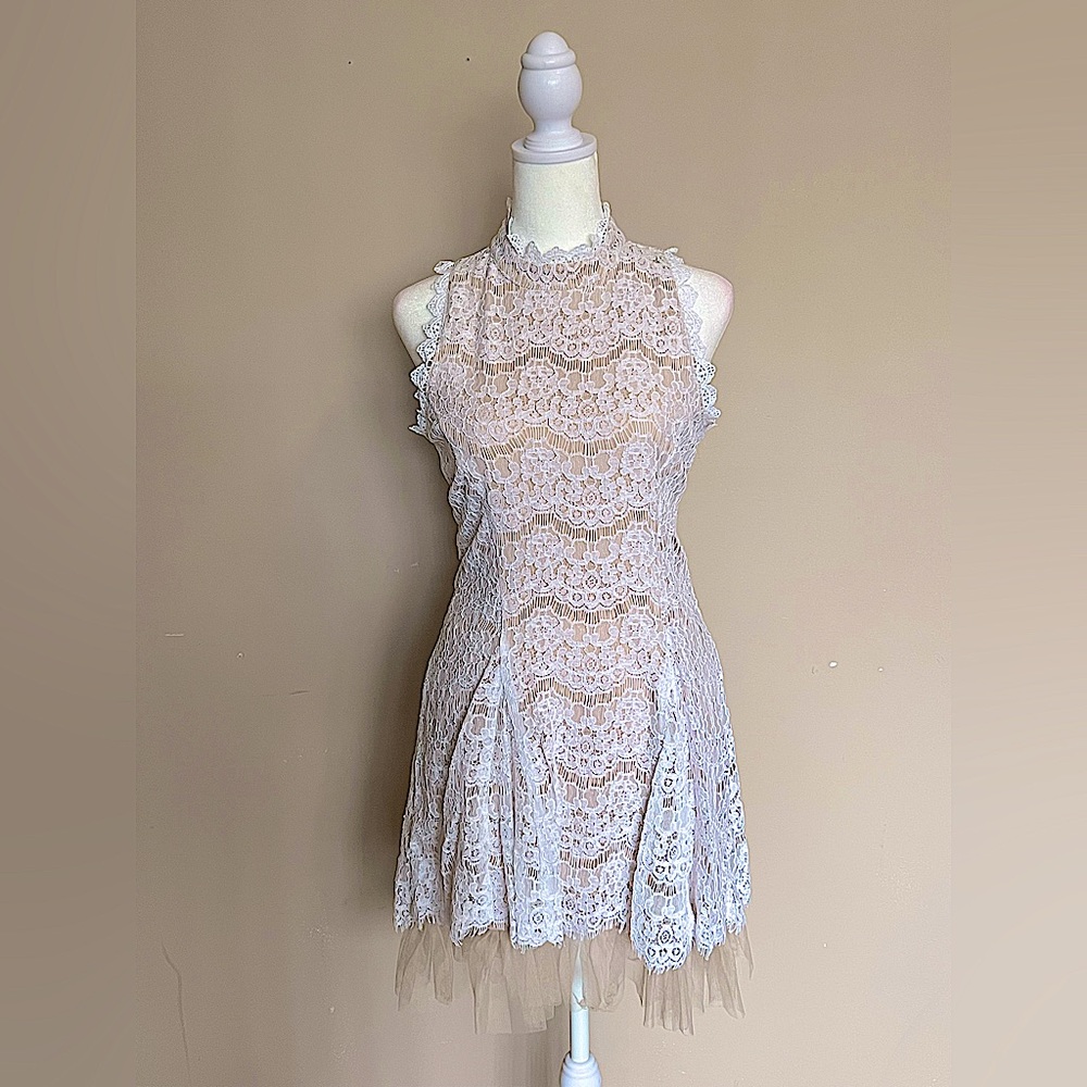 Francesca’s White/Cream lace cocktail dress